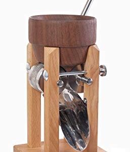 Eschenfelder Kornquetsche mit Holztrichter aus Nussbaumholz - ein MustHave